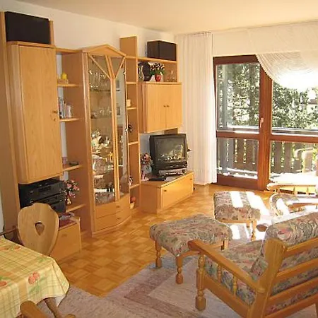 Zeno Edelweissstrasse 2 *